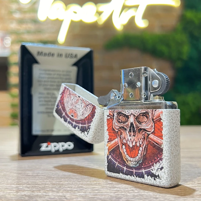 ZIPPO Skull Design